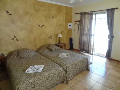01050-EtangoLodgeZimmer.jpg