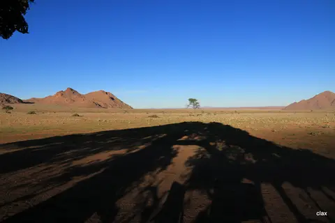 h9e858e9.jpg
