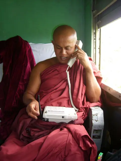 208-2.JPG
