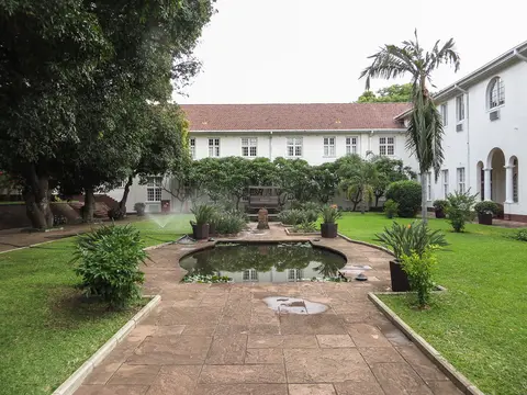 h8961f66.jpg