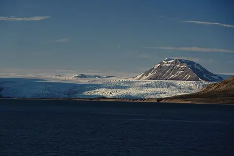 k-2018-08-01dAblegenLongyearbyenundaufSee24.JPG