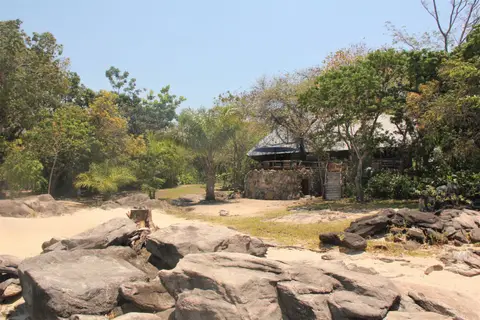Sunga-Restaurant-2.jpg