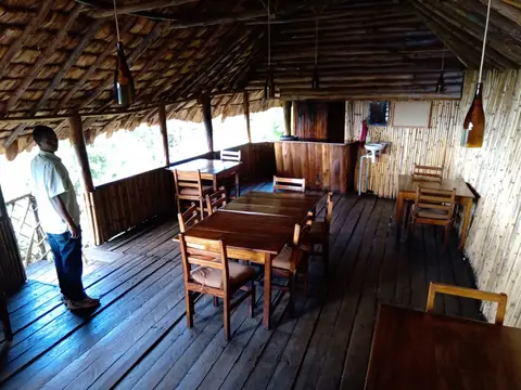 LacamLodge_04.jpg