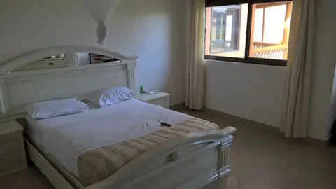 SiennaBeach_09.jpg