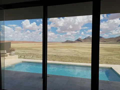 NamibiaUweHandy(225).JPG