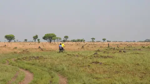 DSC05127ZAM25KK.jpg