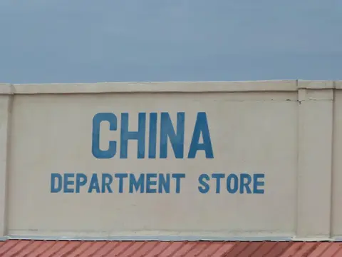 hb784937.JPG