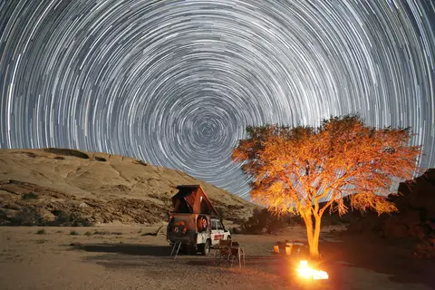 Startrails-Blutkuppe-250a-1024.jpg