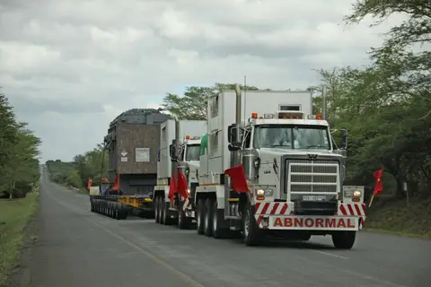 h906d260.jpg