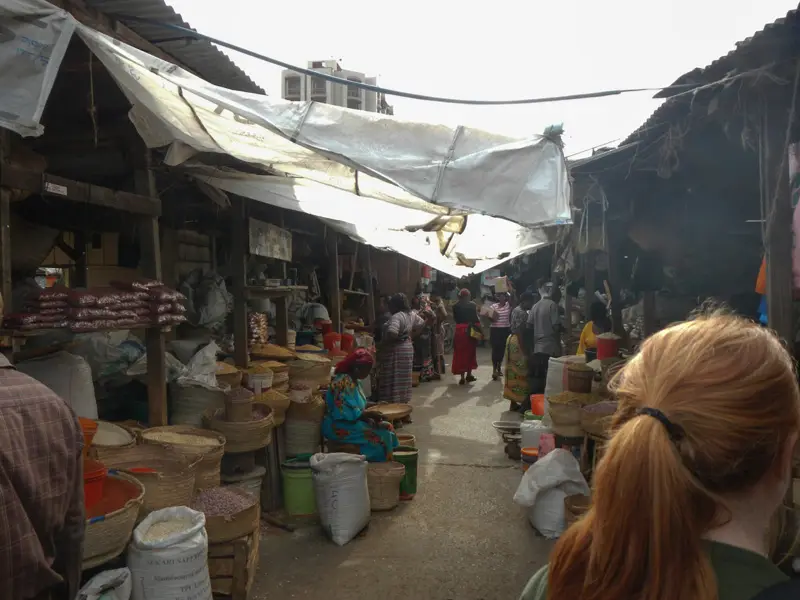 Arusha_Markt1.jpg