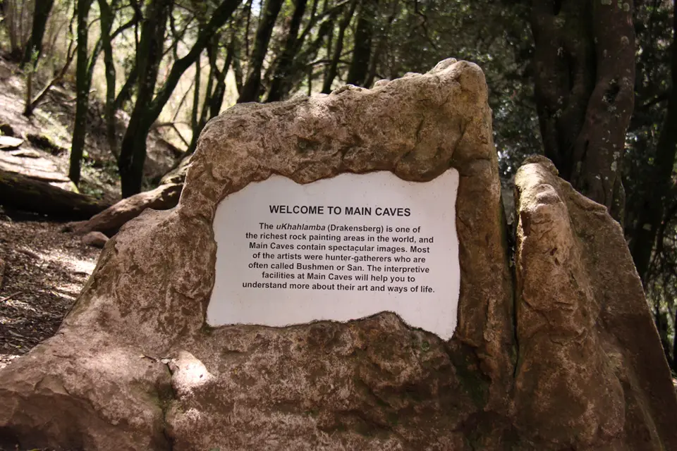 Cave1.jpg