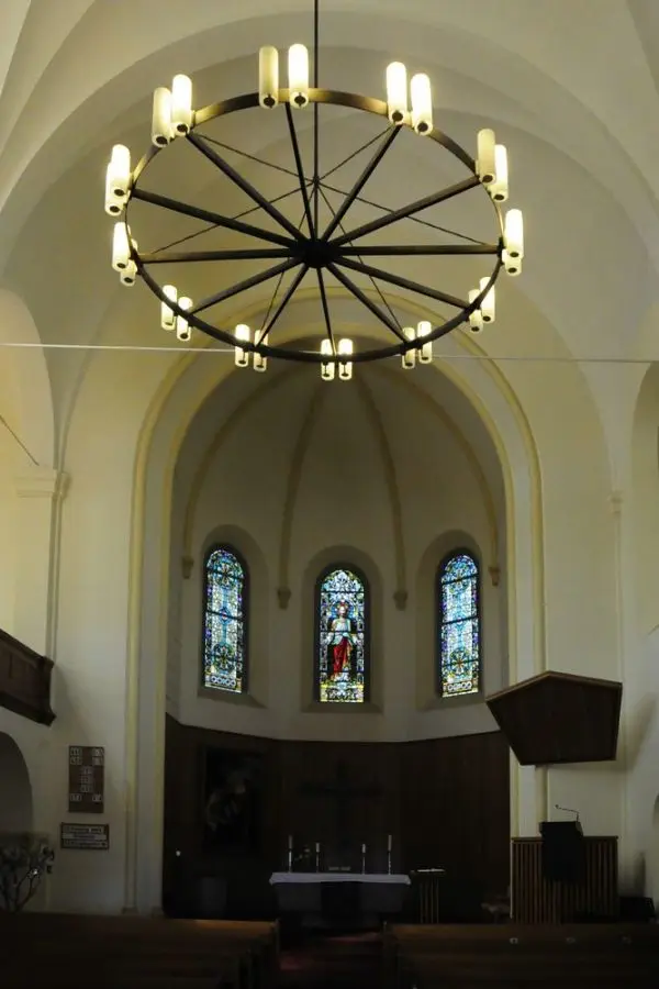 hb75f68c.jpg