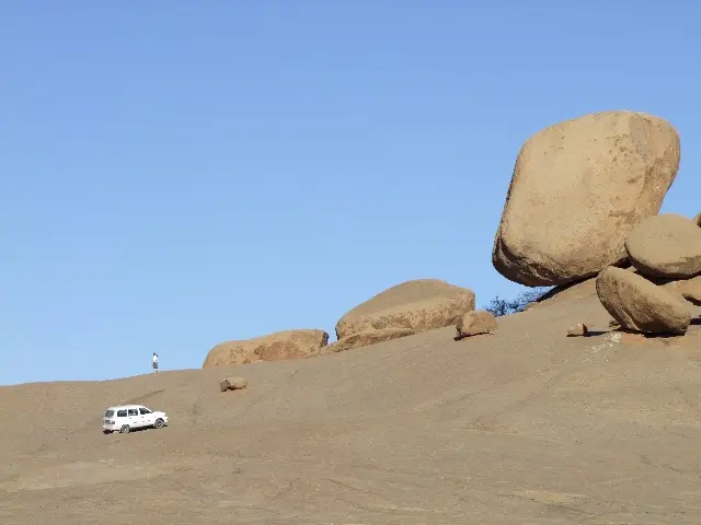GefhrlicherStein.jpg