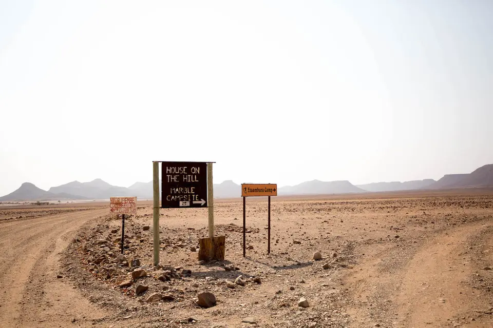 12-namiba-2017-8928.jpg