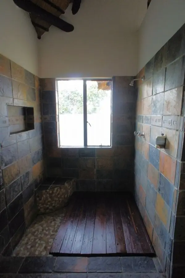 h4392963.jpg