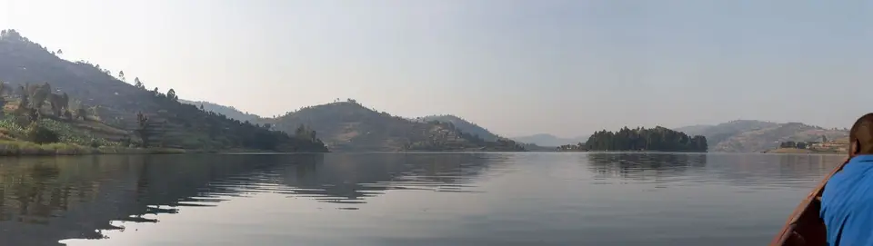 Lake-Bunyonyi_Panorama1.jpg