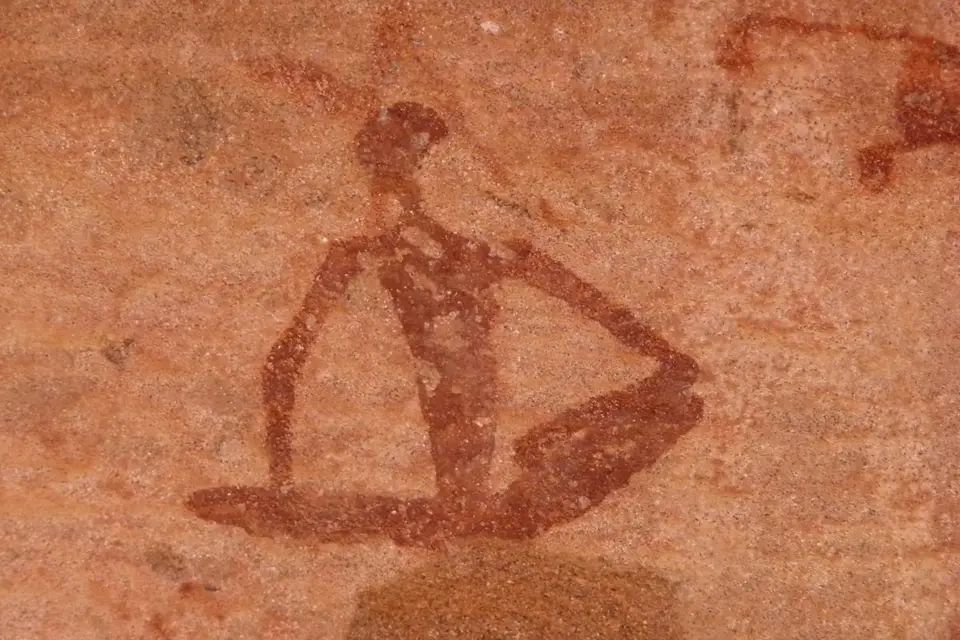 hf691177.JPG