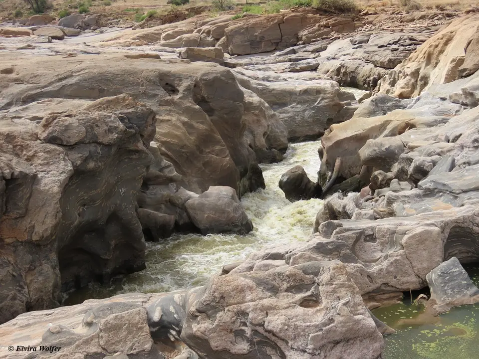 Lugard'sFalls9.jpg