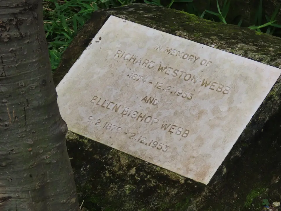 MalindiGrabstein2.jpg