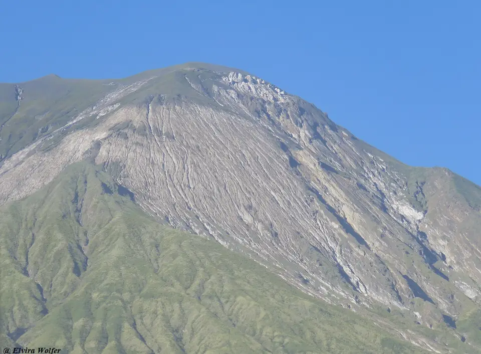 OlDoinyoLengai6.jpg