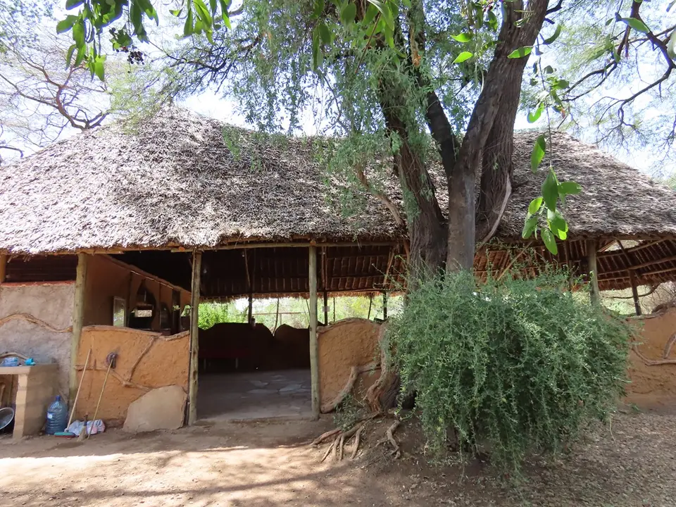 SamburuRiverSideCamp2.jpg