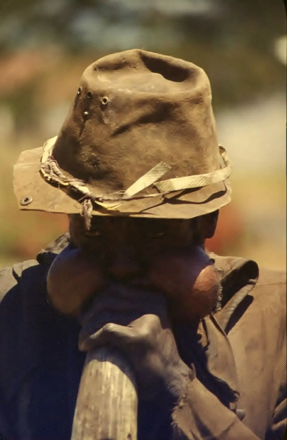 23UGDUgandanAlphorn.jpg