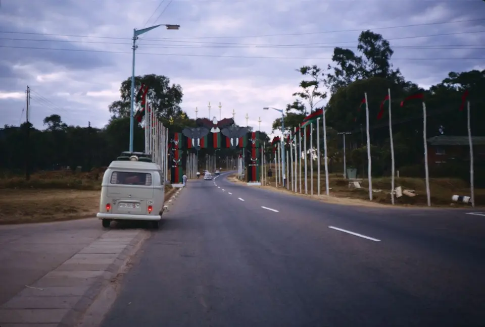 KENEinfahrtnachNairobi1.jpg