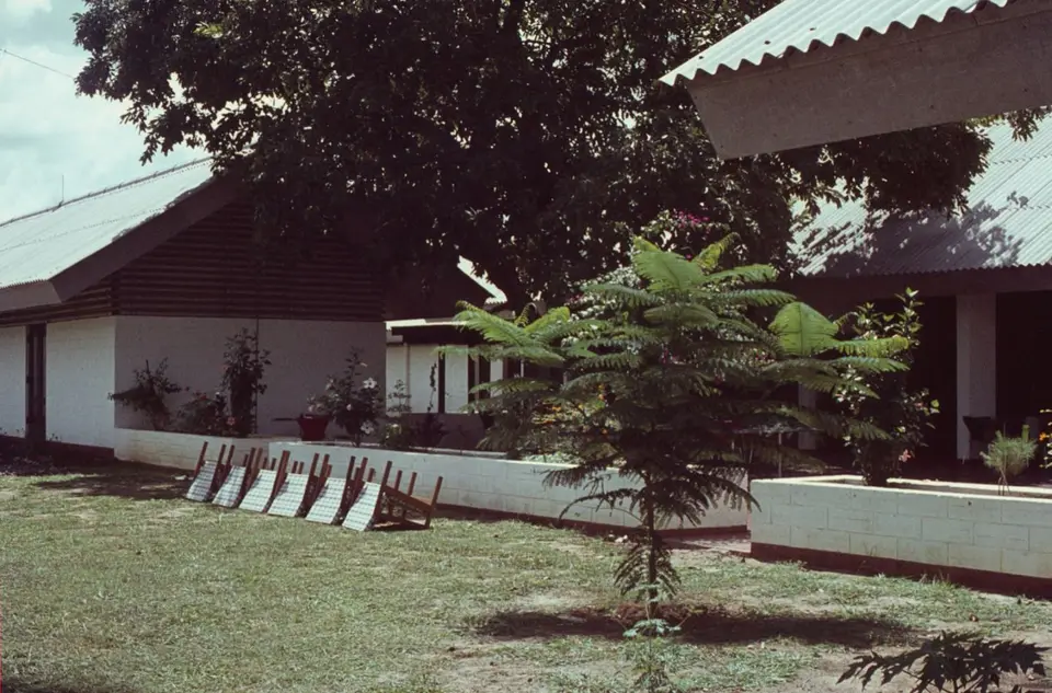 LiraHotel.jpg