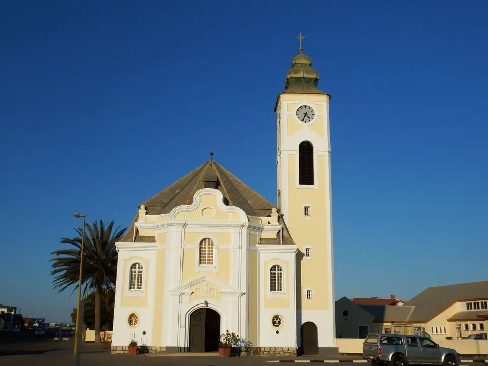 h216451e.JPG