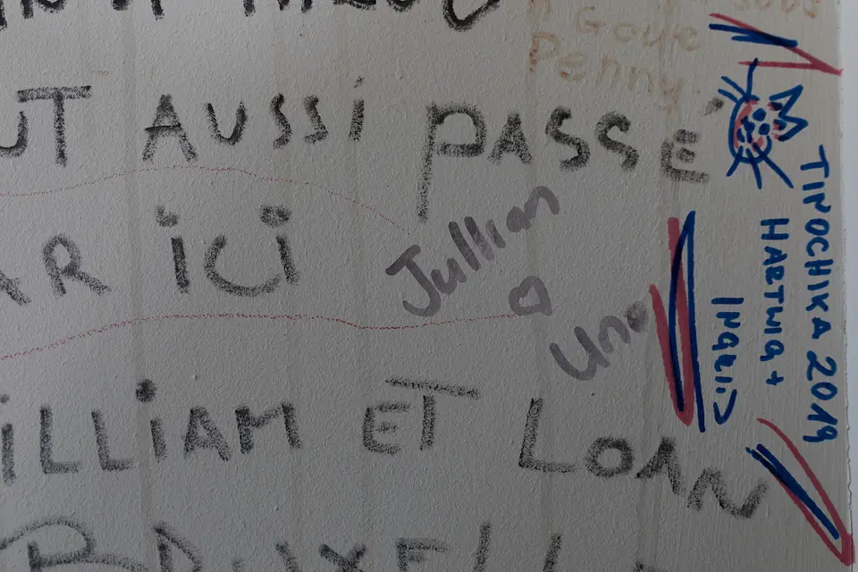 HN196427.jpg