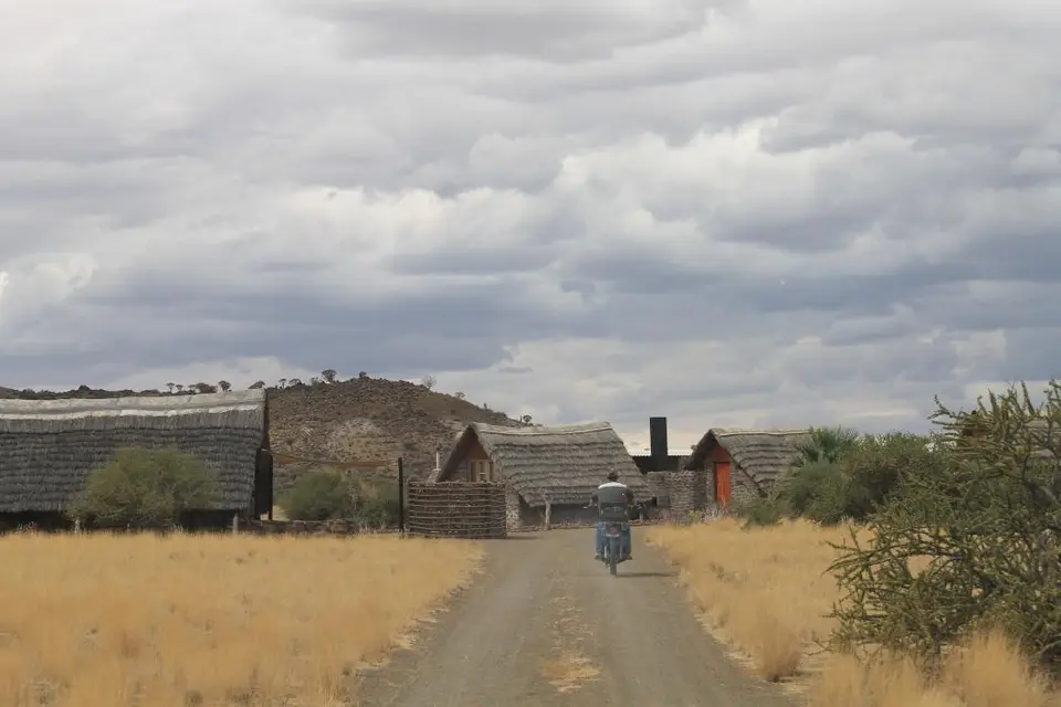 h6953030.jpg
