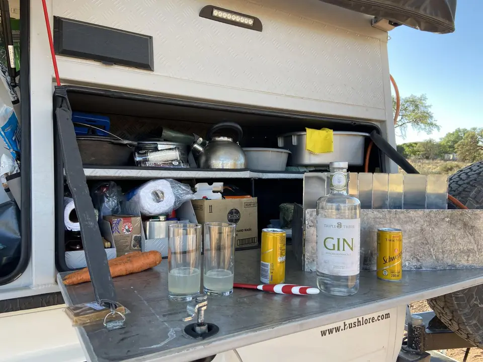 011ZeitfürGintonic.jpg