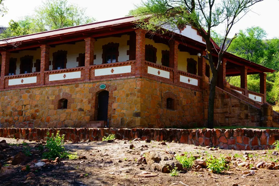 Fort2.JPG