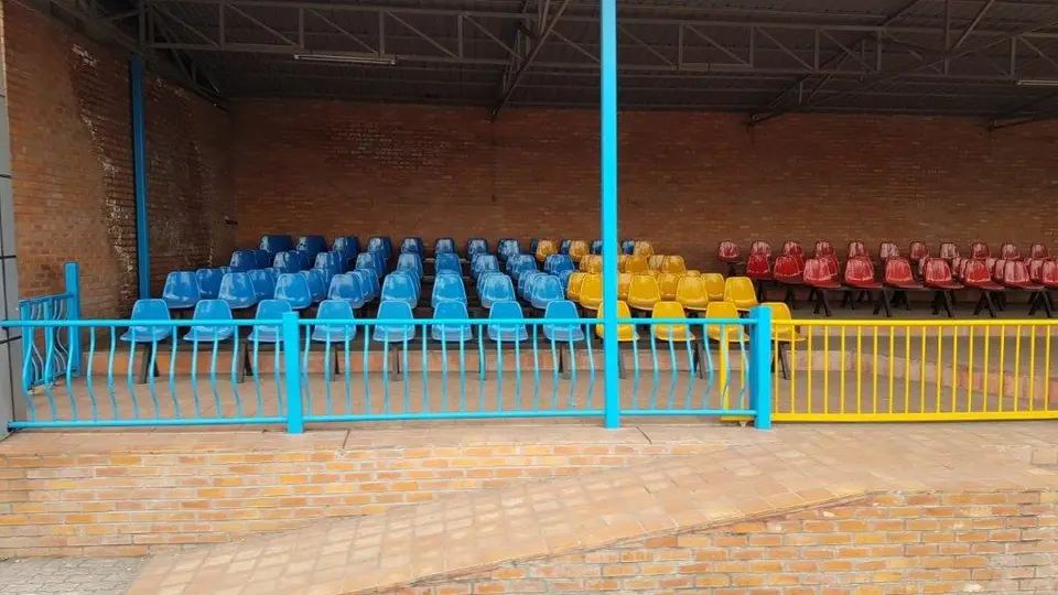 11Goma2Fußball.jpg