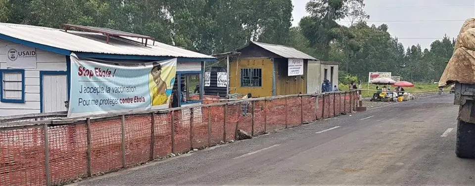 18ebolacheckpoint.jpg