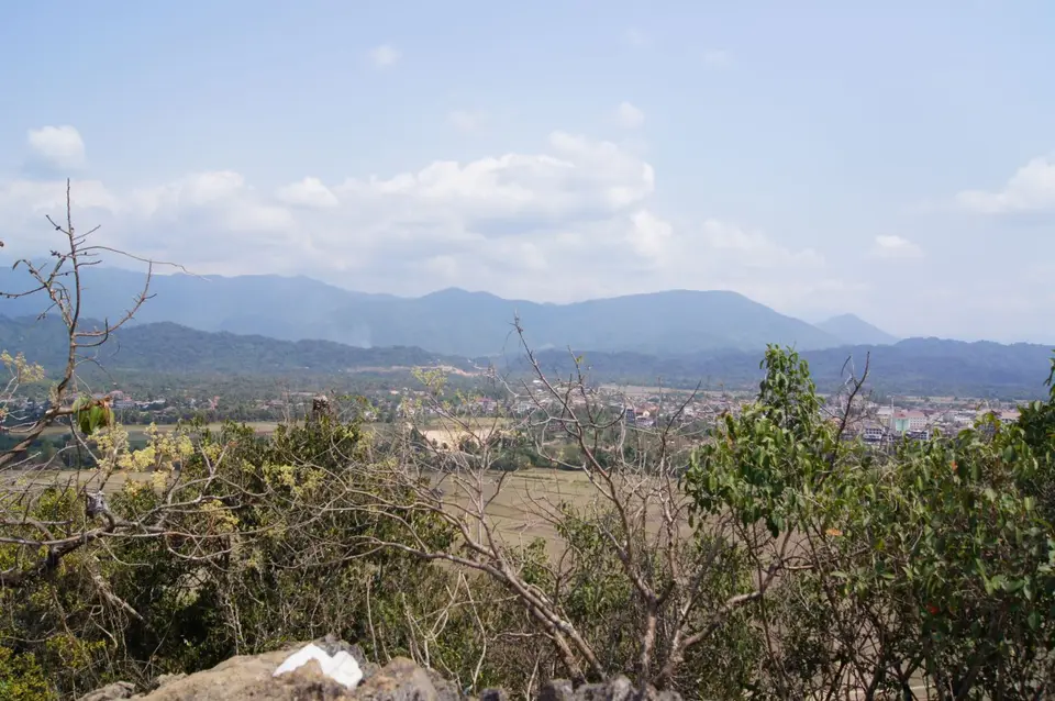02520485-VangViengPhaPhouak.JPG