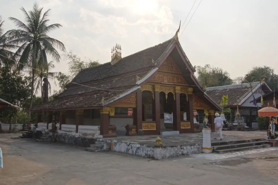 06791319-LuangPrabangWatPhanLuangRatsoudaram.JPG