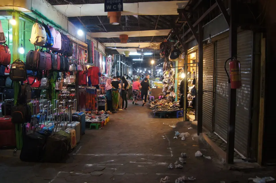 07591449-SiemReapPsarChas-AlterMarkt.JPG