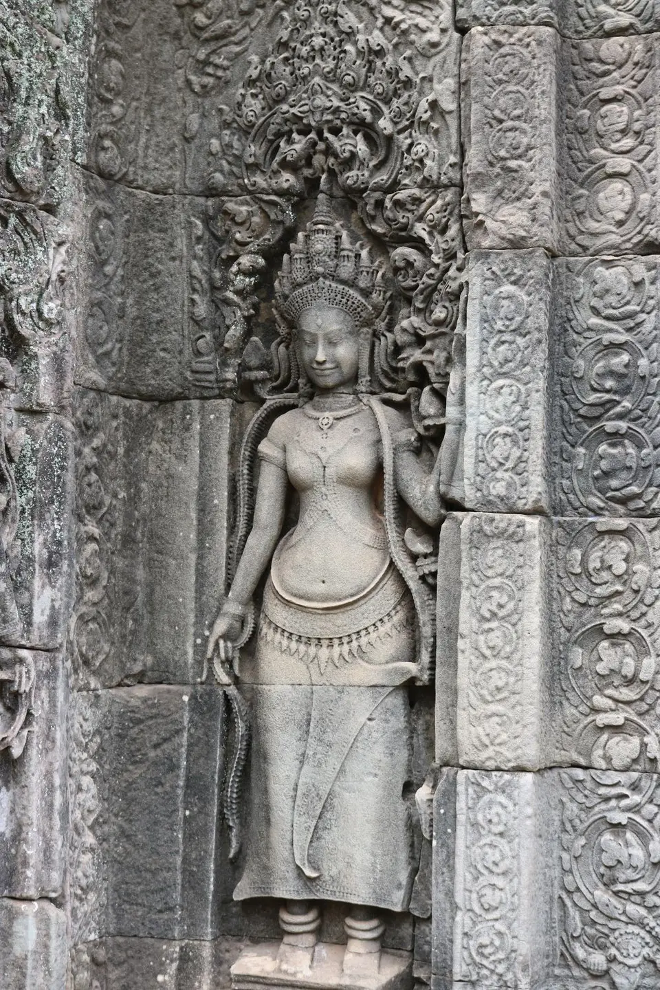 08321570-AngkorThomBayonTempel.JPG