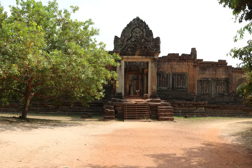 10631985-BanteaySamreTempel.JPG