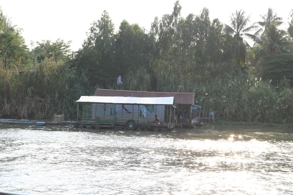 12002219-SchnellbootfahrtaufdemMekong.JPG