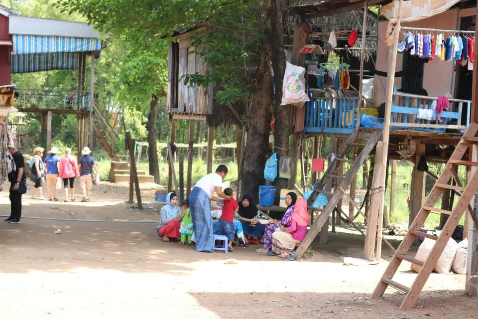 12342272-ChauDocChauGiang.JPG