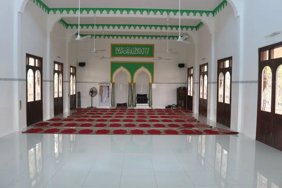 12422285-ChauDocChauGiangMubarakMoschee.JPG