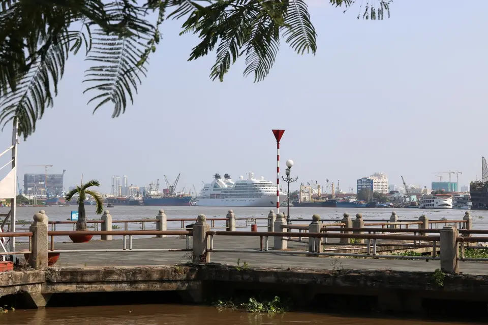 13462432-Saigon.JPG