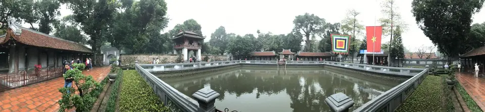 18303226-HanoiLiteraturtempel.JPG