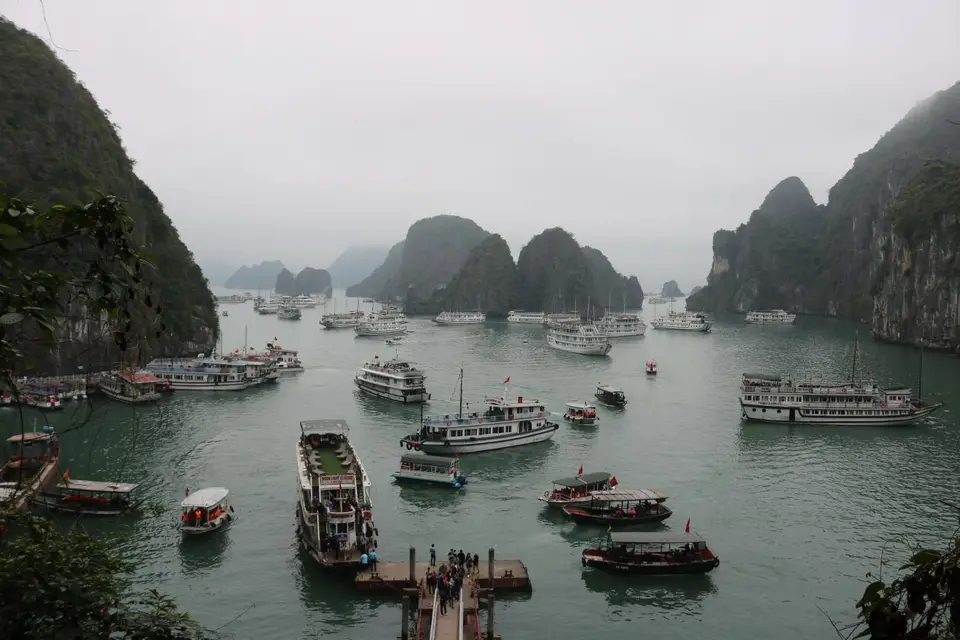 19283366-HalongBuchtHangSungSotHöhle.JPG