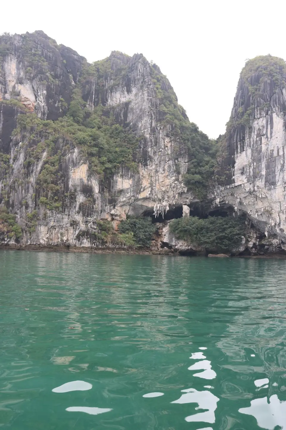 20563610-HalongBucht.JPG