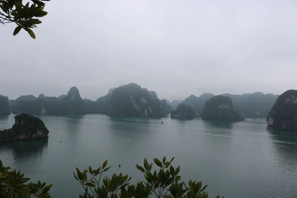 20613622-HalongBuchtTiTopIsland.JPG