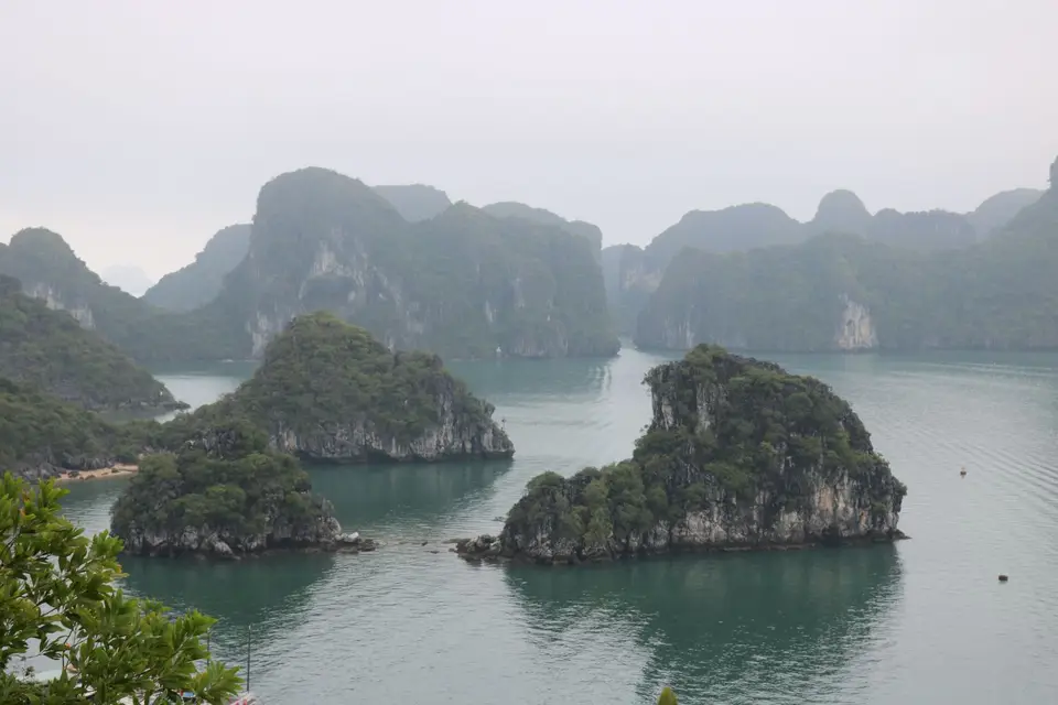 20623624-HalongBuchtTiTopIsland.JPG