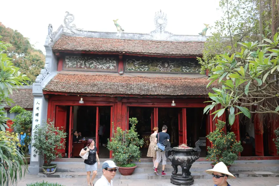 21333755-HanoiNgocSonTemple.JPG